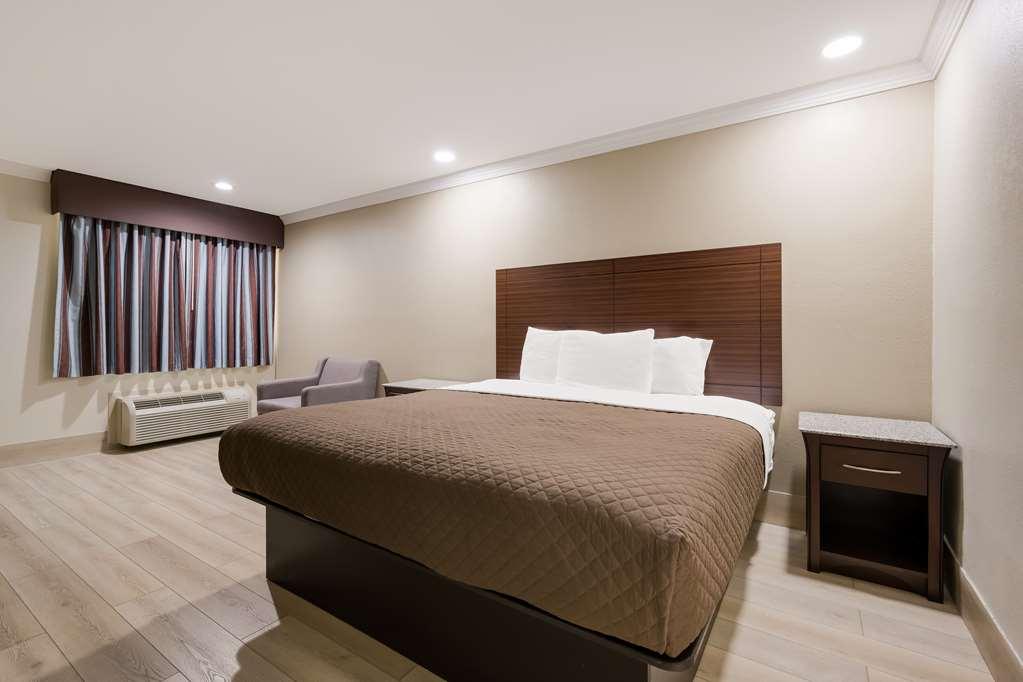 Americas Best Value Inn Houston Heights At I-45 Room photo